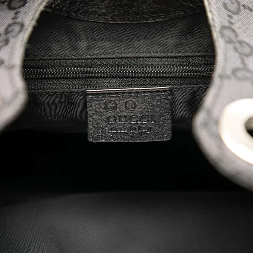 Gucci GG Canvas Shoulder Bag Grey Canvas Good condition - Box View