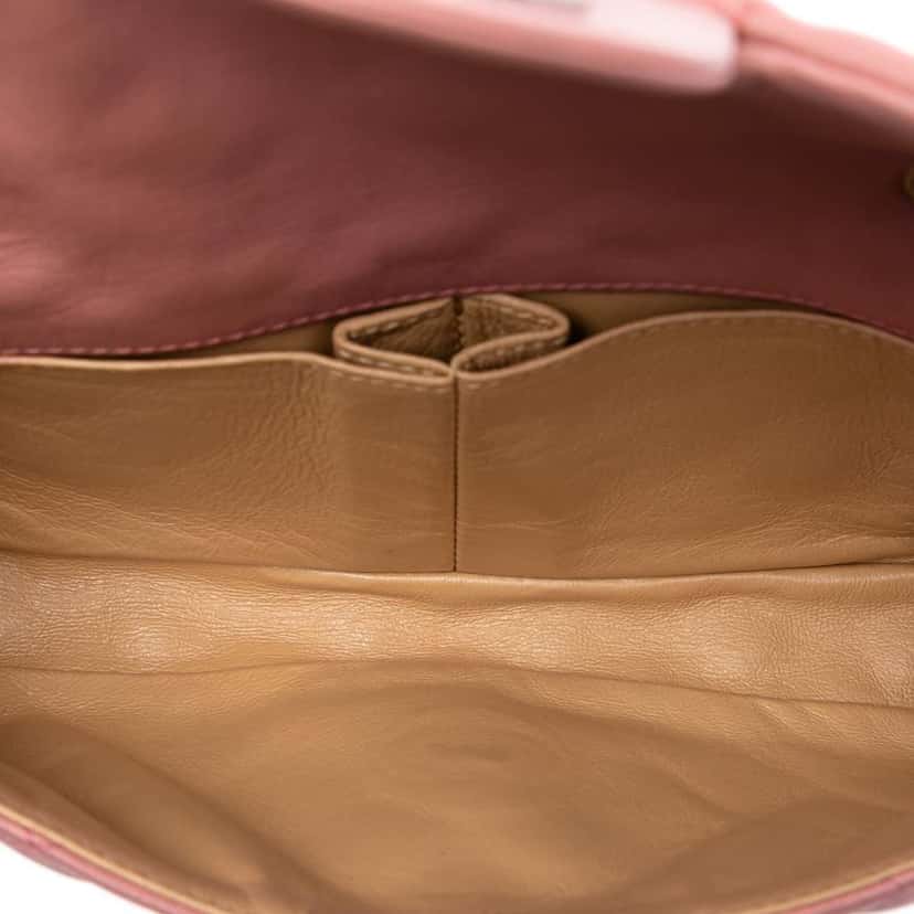 Chanel Classic Lambskin East West Bijoux Chain Single Flap Pink Leather Good condition - Model View
