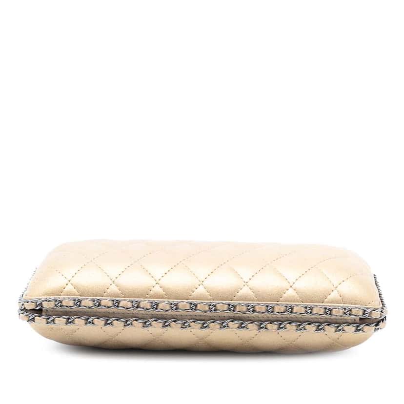 Chanel Quilted Metallic Suede Chain Around Evening Clutch on Chain Gold Leather Good condition - Inside View