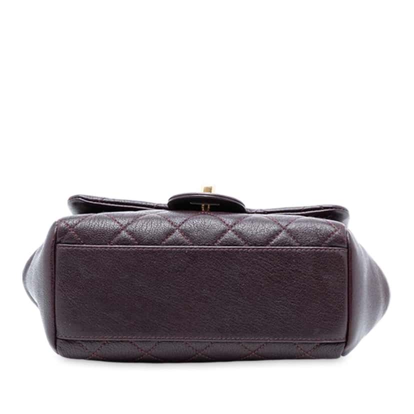 Chanel Mini Quilted Sheepskin Trapezio Flap Red Leather Very good condition - Inside View
