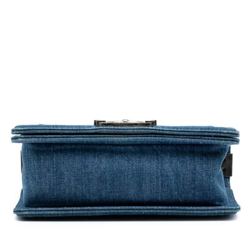 Chanel Small Quilted Denim and Tweed Boy Flap Blue Tweed Good condition - Inside View