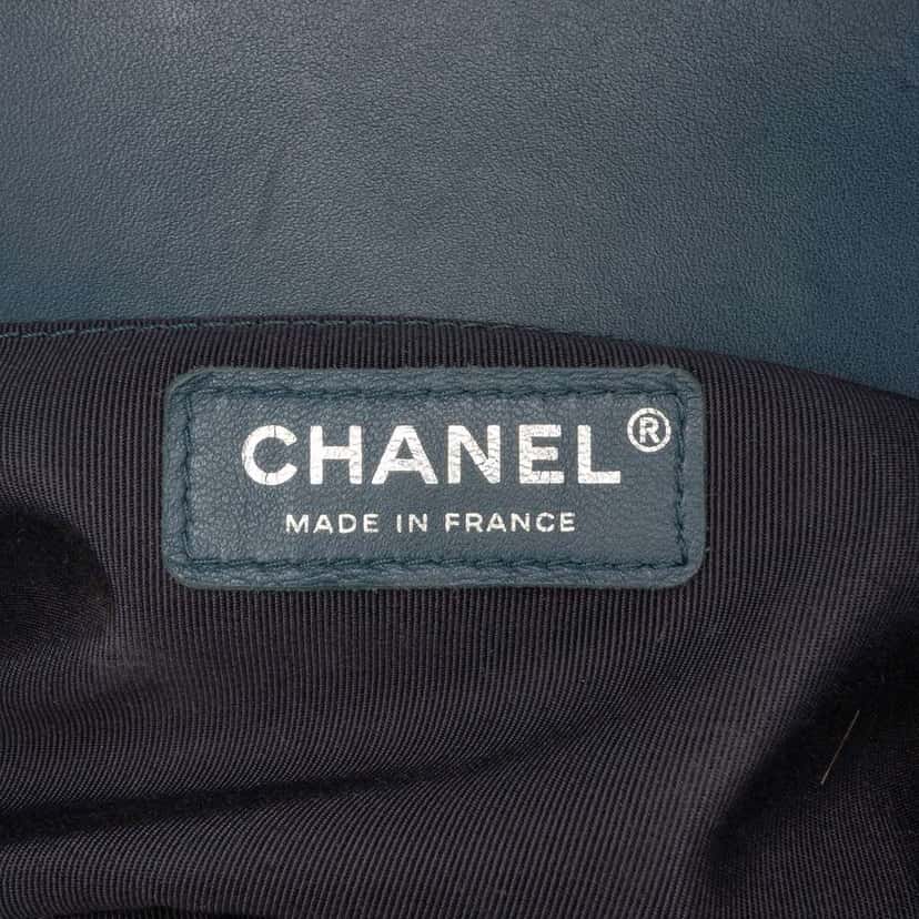 Chanel Old Medium Glazed Calfskin Boy Flap Blue Leather Good condition - Box View