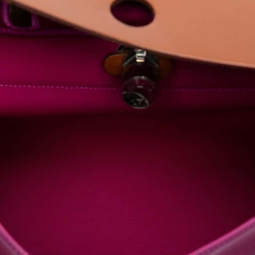 Hermès Toile Herbag Zip 31 Pink Canvas Good condition - Model View