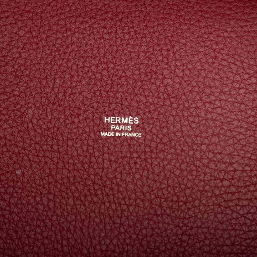 Hermès Clemence Picotin Lock 22 Red Leather Good condition - Box View