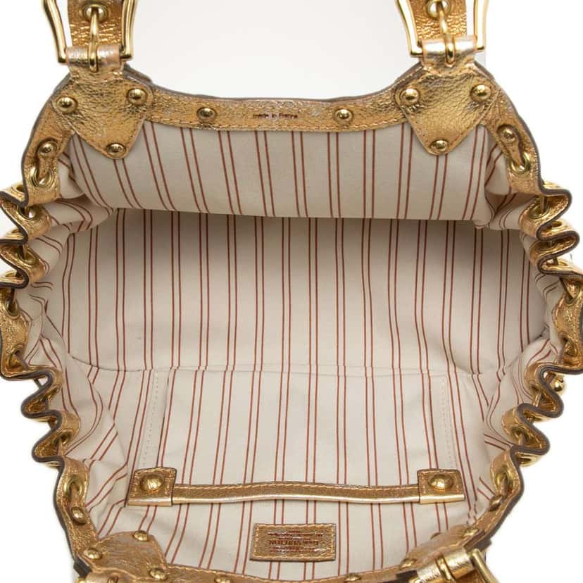 Louis Vuitton Canvas Theda Treanonne GM White Canvas Very good condition - Model View