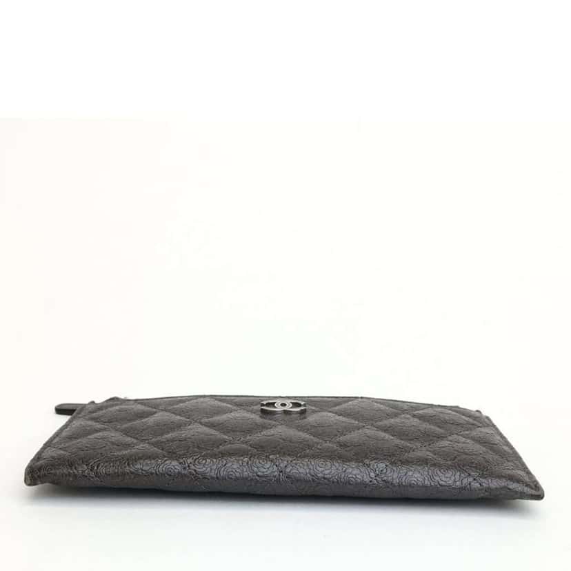 Chanel Quilted Lambskin Camellia Zip Pouch Grey Leather Good condition - Inside View