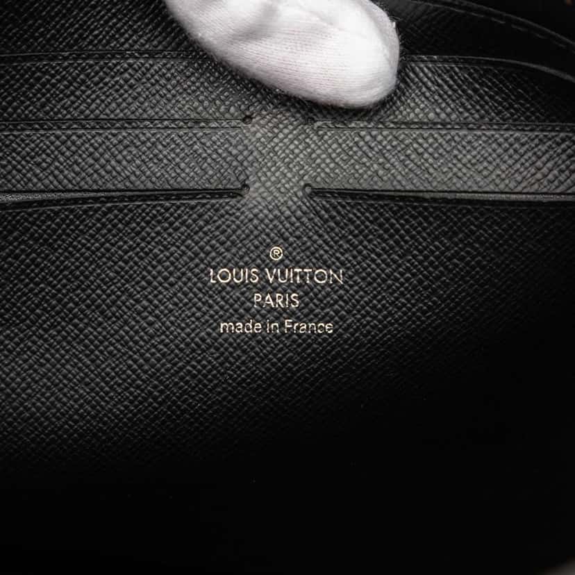 Louis Vuitton Monogram Eclipse Pochette Voyage MM Black Good condition - Box View