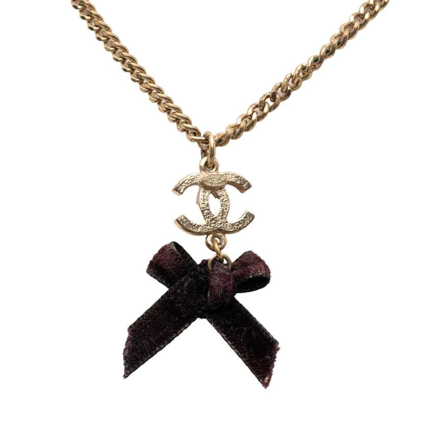 Chanel CC Gold Plated Enamel Velvet Bow Pendant Necklace Gold Metal Good condition - Back View