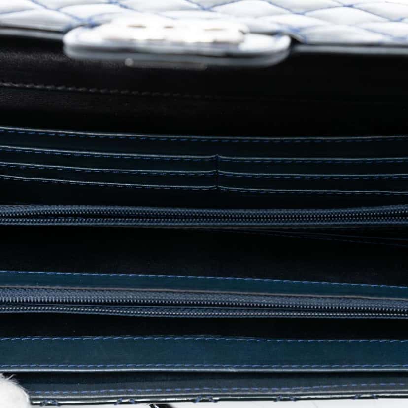 Chanel CC Quilted Patent East West Wallet On Chain Blue Leather Good condition - Model View
