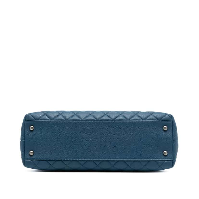 Chanel Medium Quilted Caviar Coco Top Handle Bag Blue Leather Good condition - Inside View