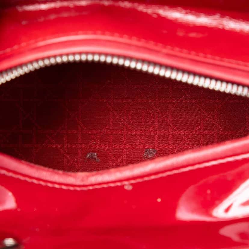 Dior Medium Patent Cannage Lady Dior Red Leather Good condition - Model View