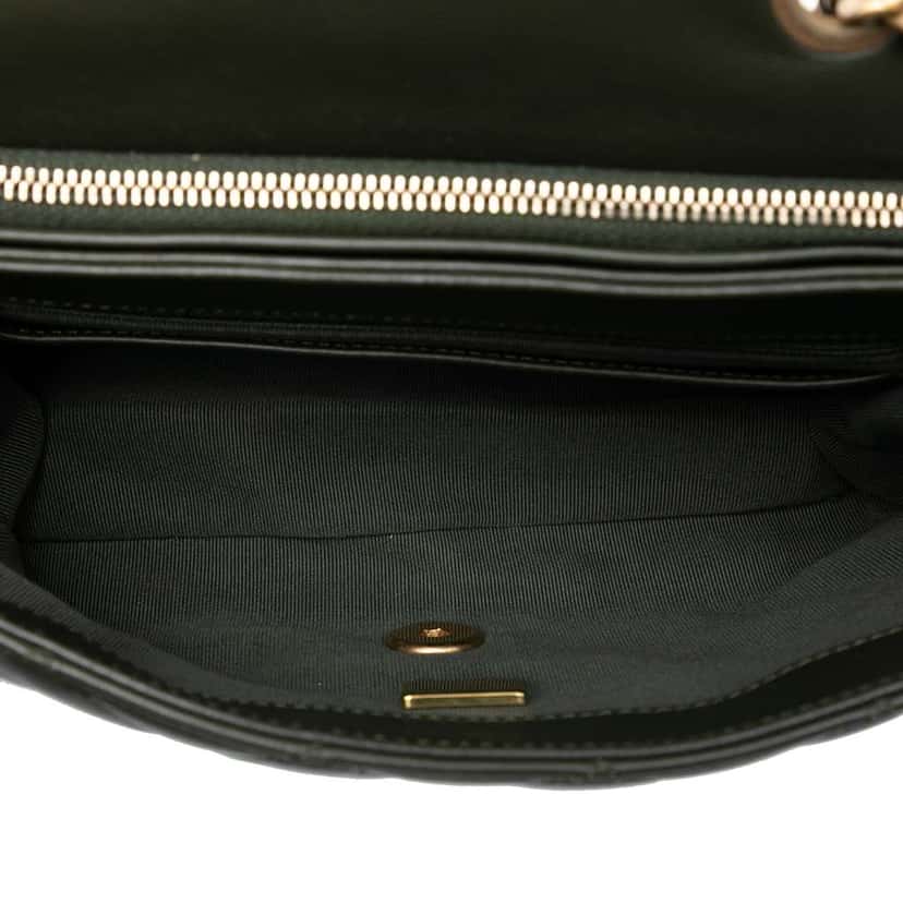 Chanel Small Quilted Lambskin Pillow Crush Flap Green Leather Good condition - Model View