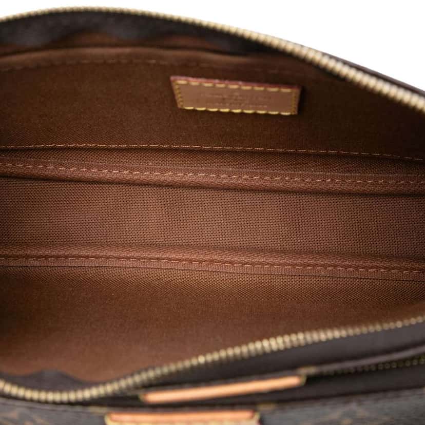 Louis Vuitton Monogram Multi Pochette Accessoires Brown Good condition - Model View