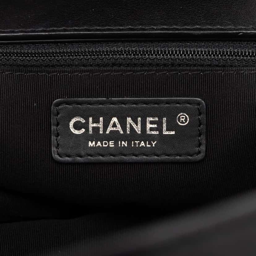 Chanel Large Quilted Calfskin Convertible Daily Shopping Tote Black Leather Good condition - Box View