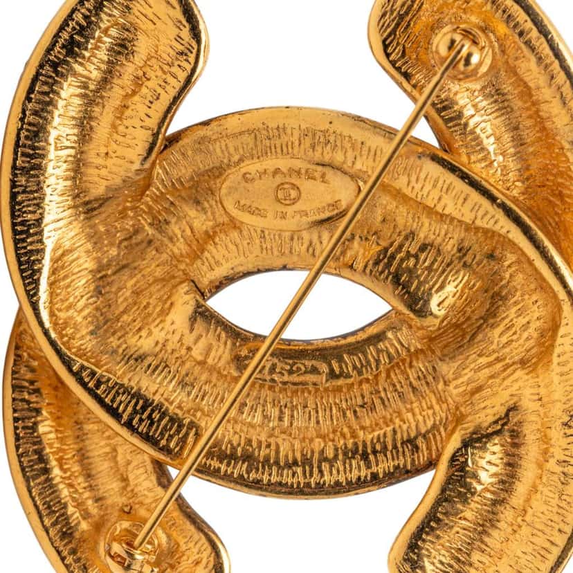 Chanel Gold Plated CC Quilted Brooch Gold Metal Good condition - Inside View
