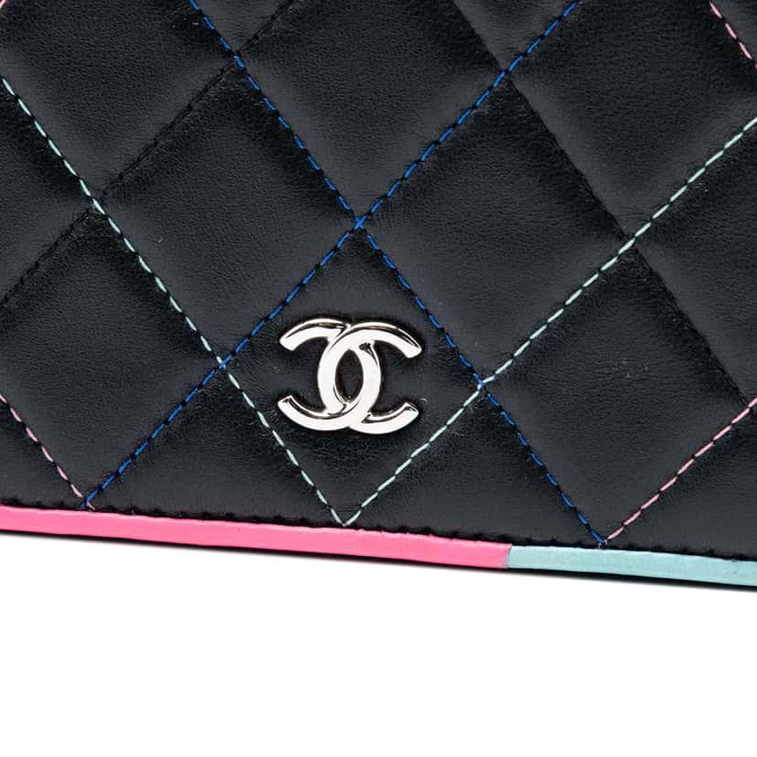 Chanel CC Quilted Lambskin Multicolor Border Full Flap Wallet on Chain Black Leather Good condition - Box View