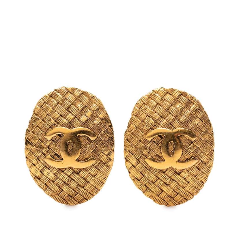 Chanel CC Gold Plated Oval Clip on Earrings Gold Metal Very good condition - Front View