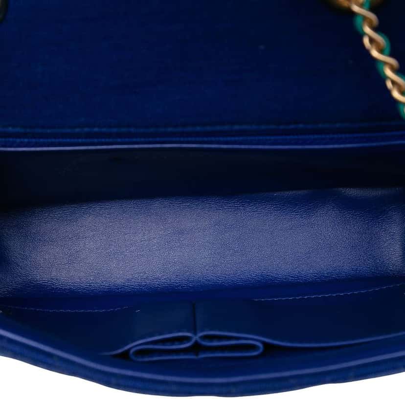Chanel Small Jersey CC Filigree Flap Blue Cotton Very good condition - Model View