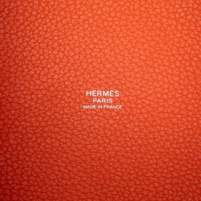 Hermès Clemence Picotin Lock 18 Orange Leather Good condition - Box View