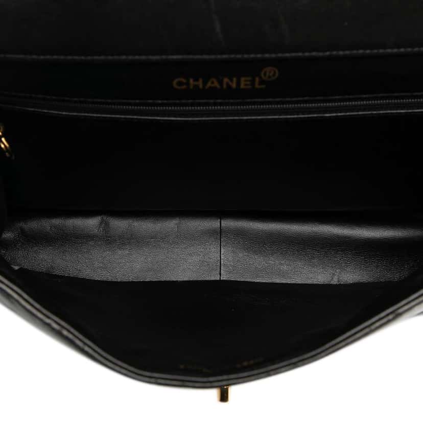 Chanel Jumbo Quilted Lambskin Double Sided Flap Black Leather Good condition - Model View