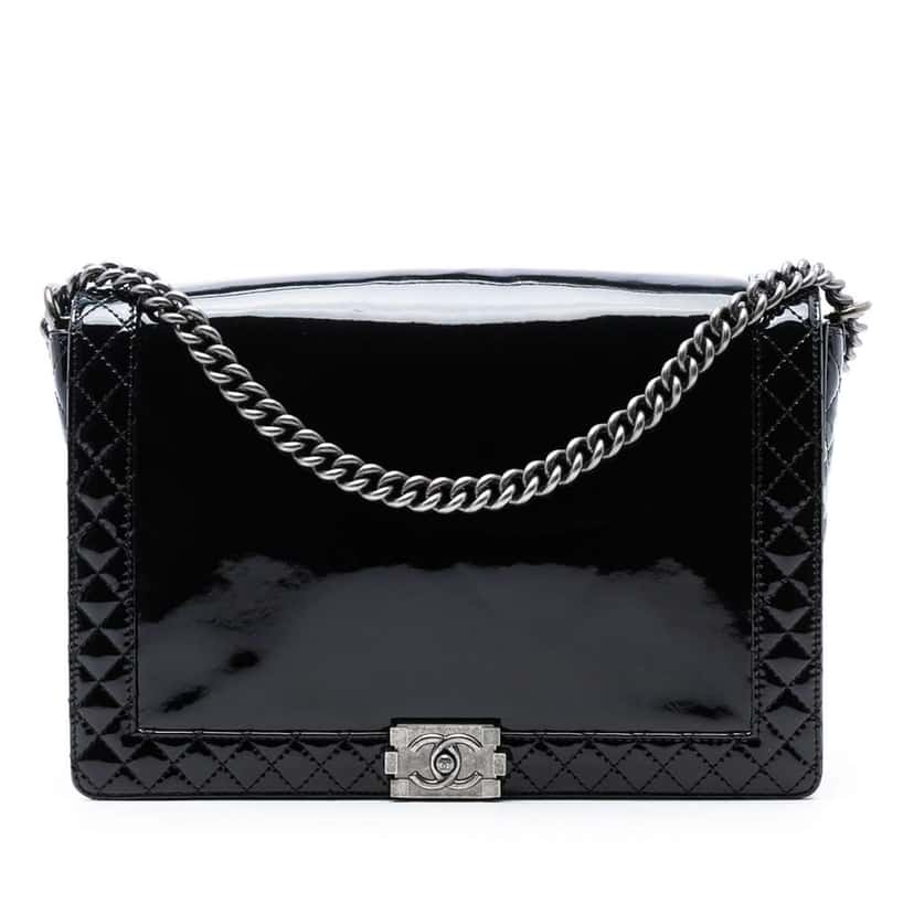 Chanel Extra Large Patent Boy Reverso Flap Black Leather Very good condition - Front View