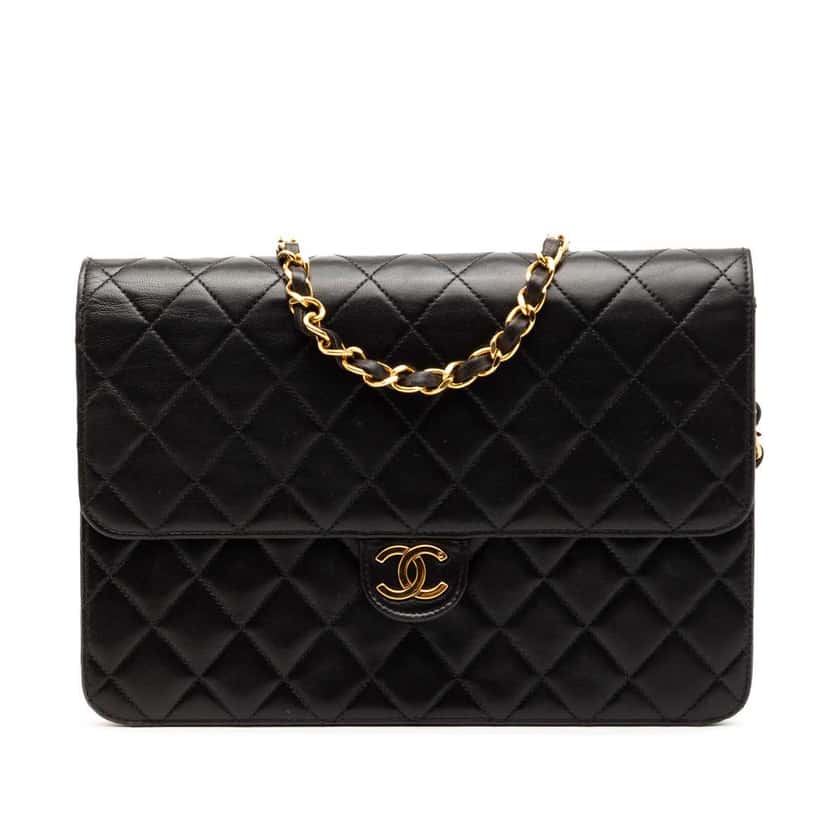 Chanel Medium CC Quilted Lambskin Single Flap Black Leather Good condition - Front View