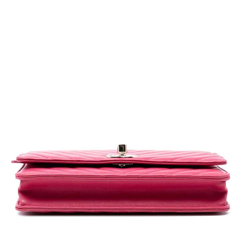 Chanel Chevron Lambskin Trendy CC Chain Wallet on Chain Pink Leather Very good condition - Inside View