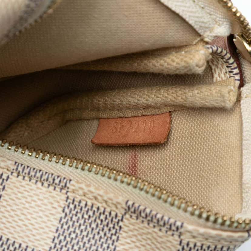 Louis Vuitton Damier Azur Mini Pochette Accessoires White Very good condition - Box View