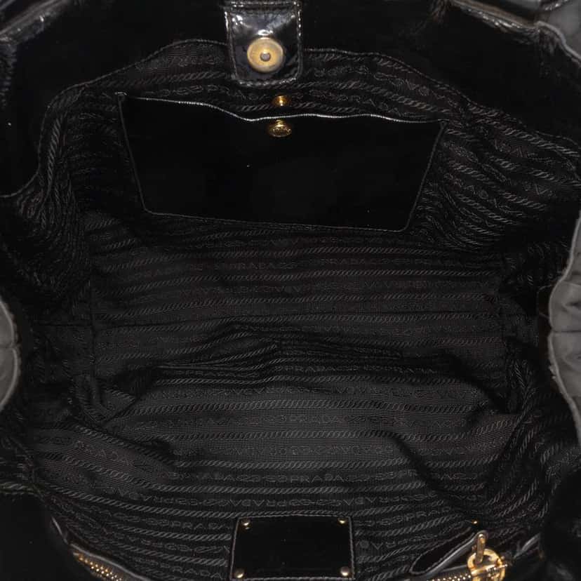 Prada Tessuto Weave Tote Black Very good condition - Model View
