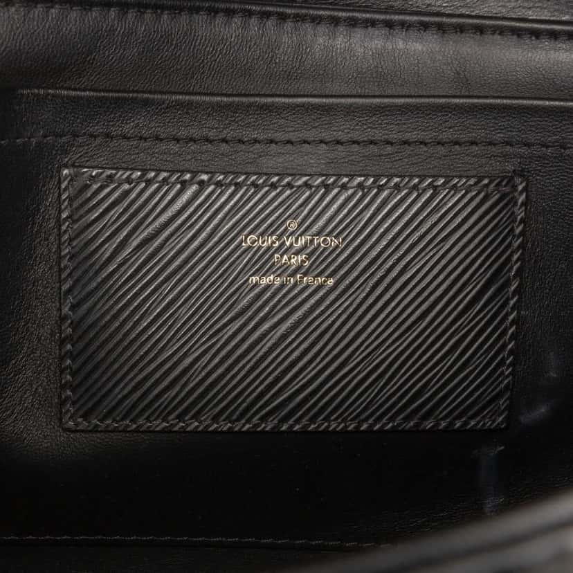 Louis Vuitton Epi Twist MM Black Leather Good condition - Box View