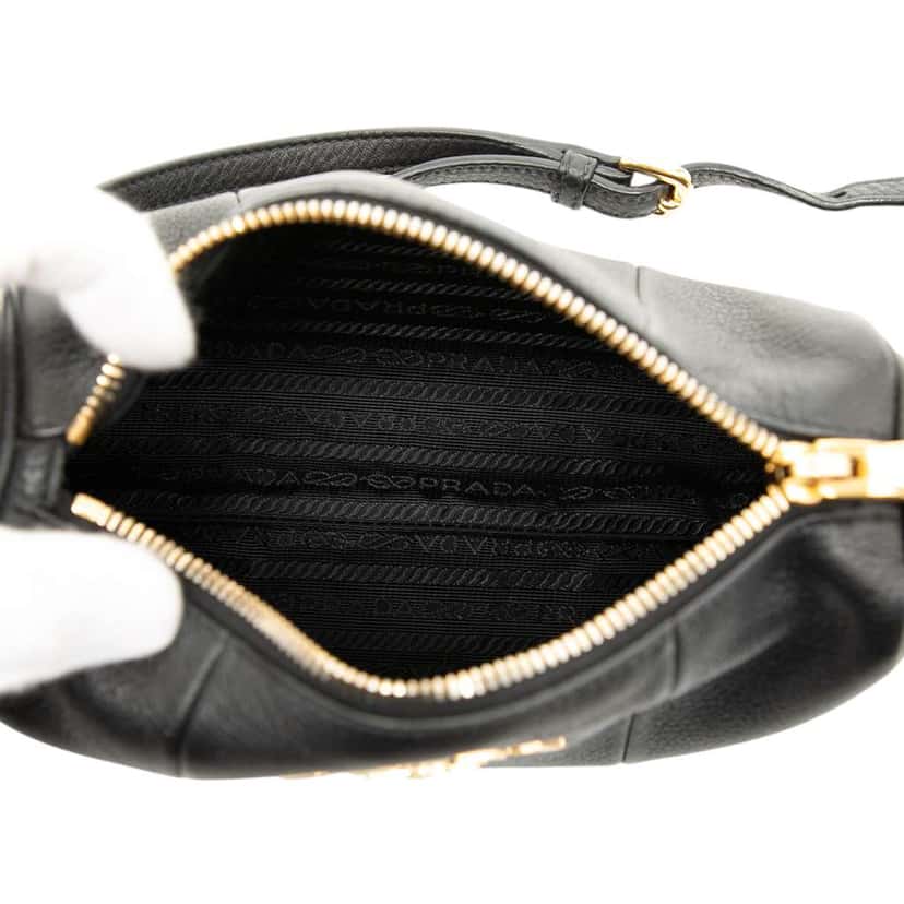 Prada Mini Vitello Phenix Crossbody Black Leather Good condition - Model View
