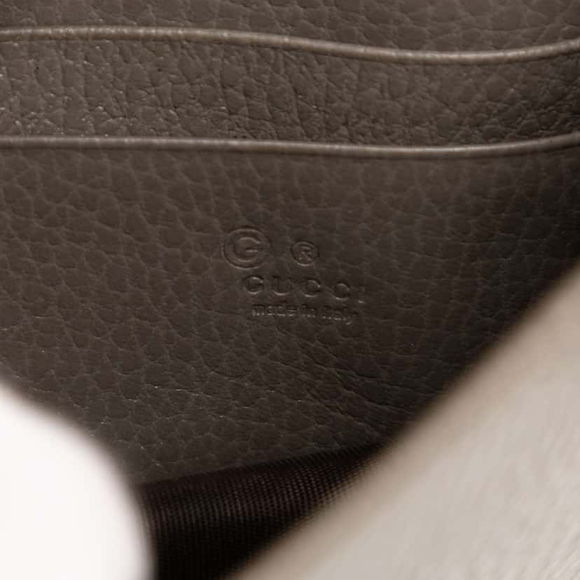 Gucci Interlocking G Dollar Calfskin Wallet on Chain Grey Leather Good condition - Box View