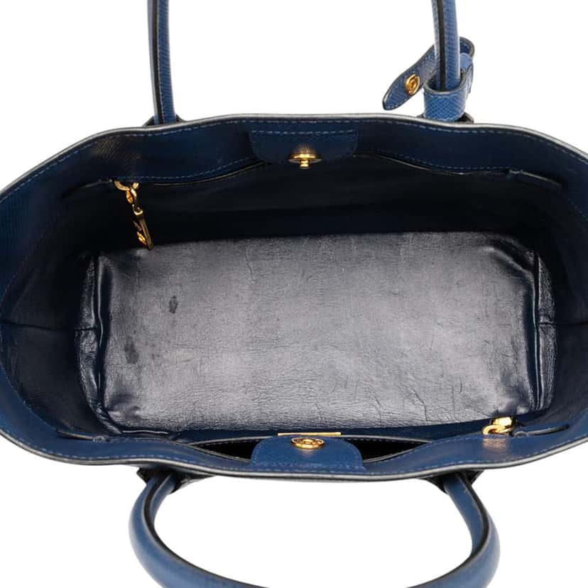 Prada Saffiano Cuir Front Pocket Convertible Tote Blue Leather Good condition - Model View