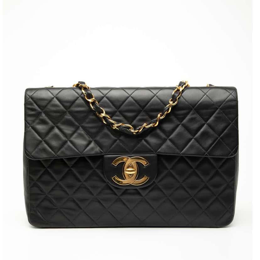 Chanel Maxi XL Classic Lambskin Single Flap Black Leather Good condition - Front View
