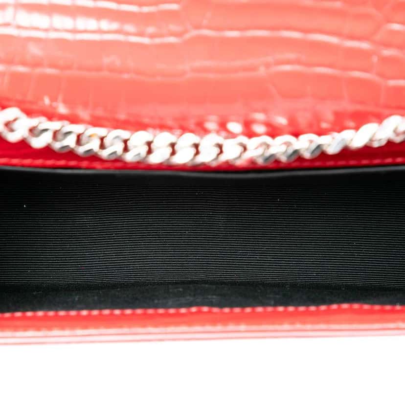 Saint Laurent Small Embossed Leather Kate Tassel Crossbody Red Leather Very good condition - Model View