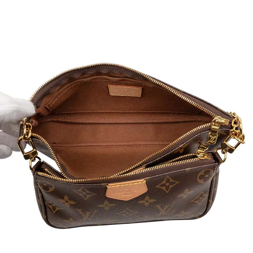 Louis Vuitton Monogram Multi Pochette Accessoires Brown Very good condition - Model View