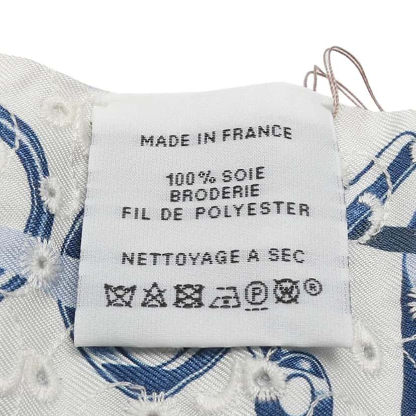 Hermès Do Re Boucles Broderie Anglaise Embroidered Silk Twilly Scarf White Silk Very good condition - Inside View