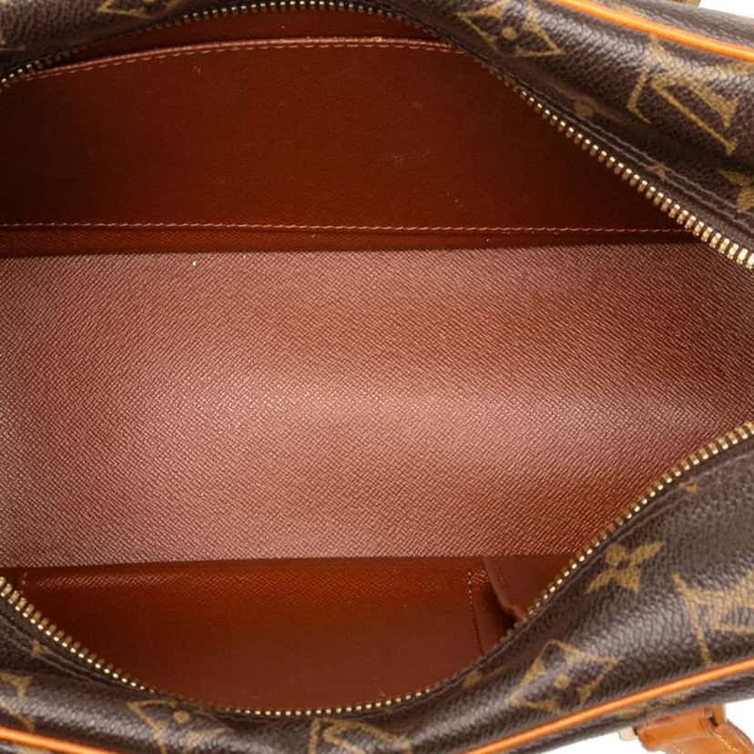 Louis Vuitton Monogram Cite MM Brown Good condition - Model View