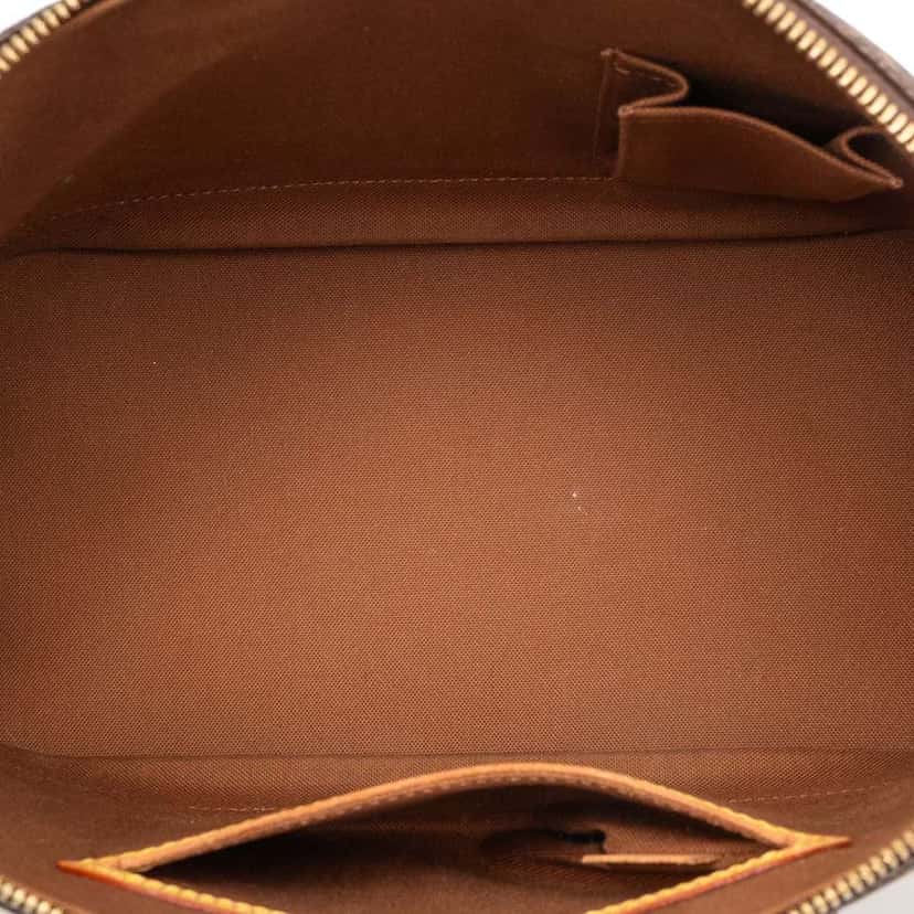 Louis Vuitton Monogram Alma PM Brown Good condition - Model View