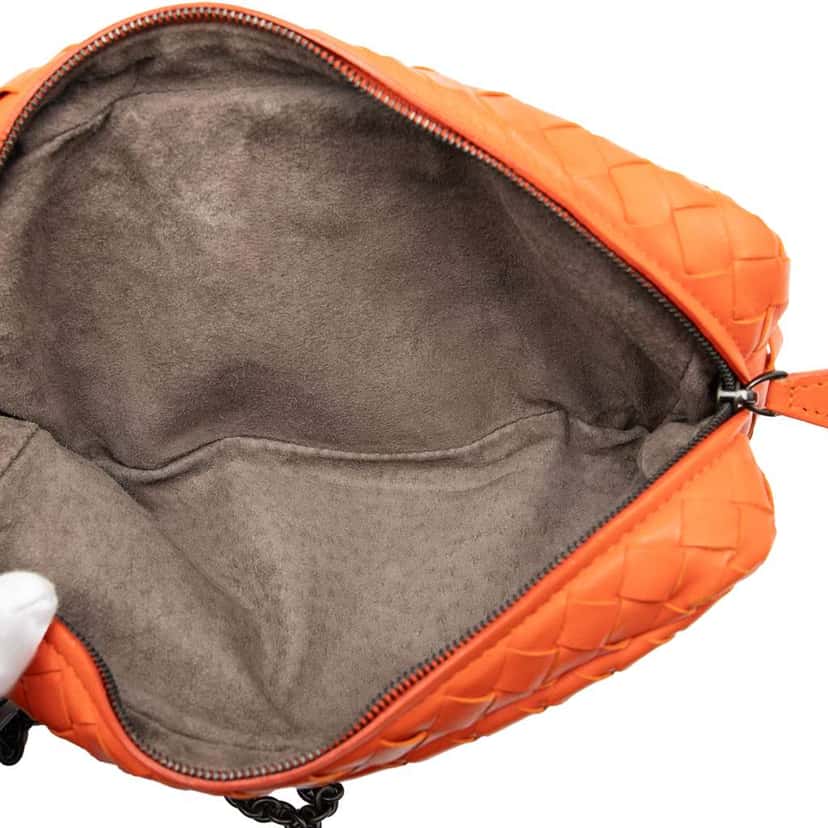 Bottega Veneta Mini Nappa Intrecciato Expandable Chain Flap Crossbody Orange Leather Very good condition - Model View