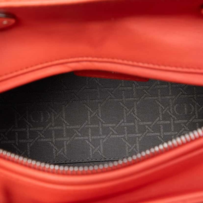 Dior Medium Lambskin Cannage Lady Dior Orange Leather Very good condition - Model View