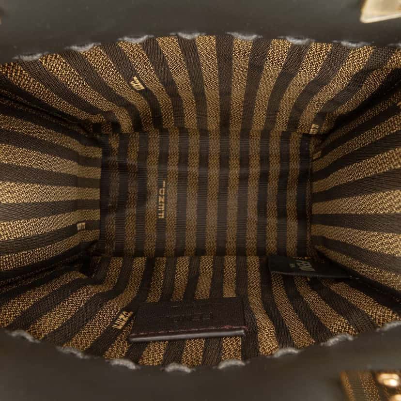 Fendi Mini Sunshine Shopper Tote Black Leather Good condition - Model View