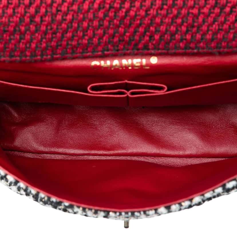 Chanel Medium CC Tweed Multi Print Double Flap Red Tweed Good condition - Model View