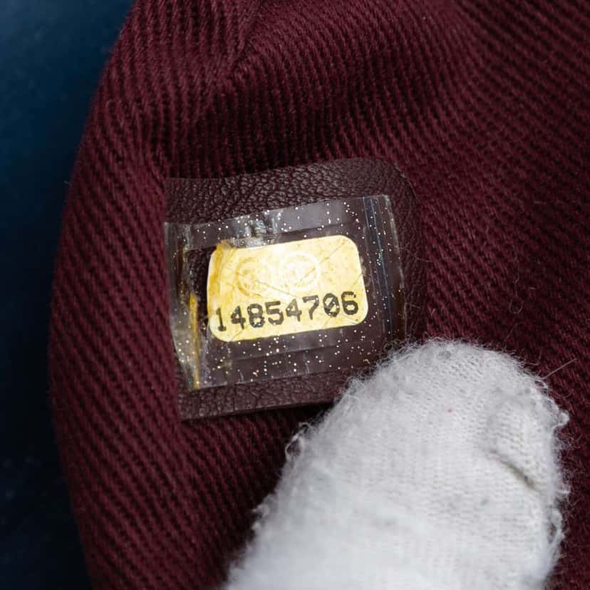 Chanel Medium Iridescent Calfskin In The Mix Flap Blue Leather Good condition - Box View