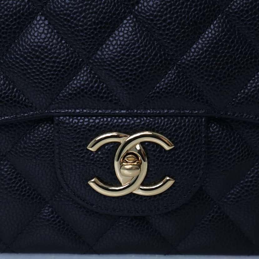 Chanel Maxi Classic Caviar Double Flap Black Leather Good condition - Box View
