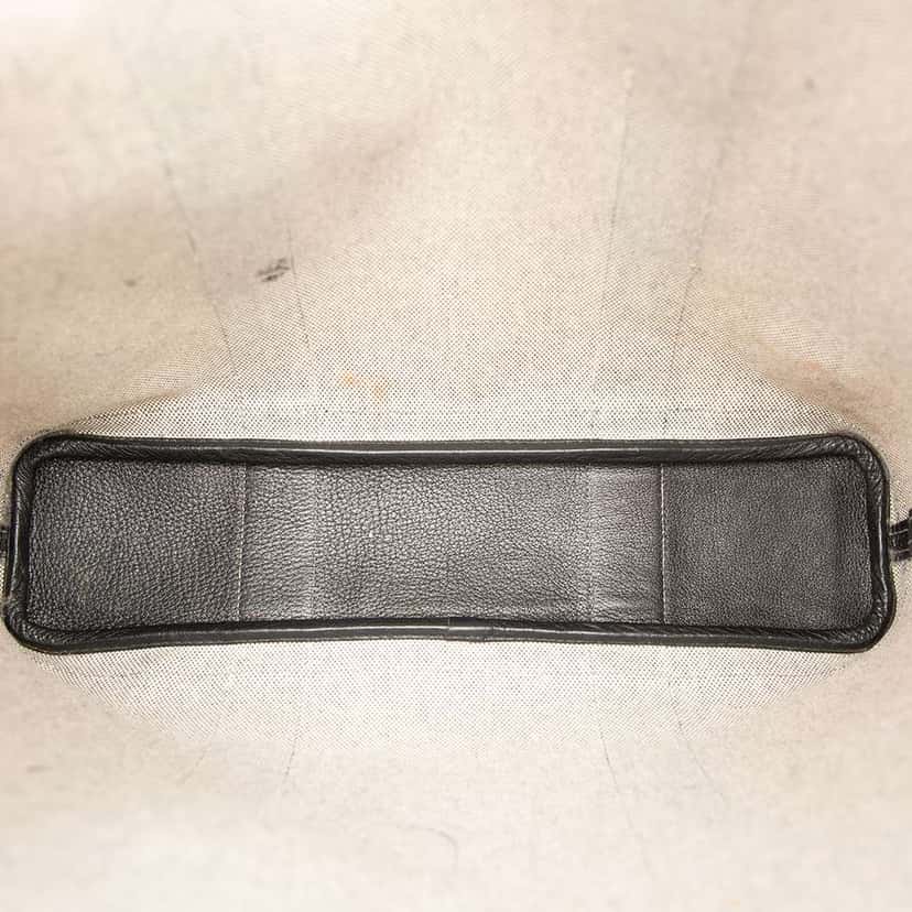 Hermès Toile and Buffalo Leather Garden File 37 Brown Canvas Good condition - Model View