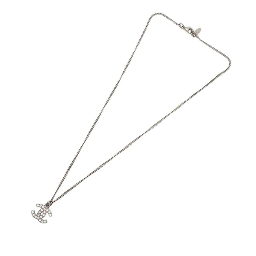 Chanel CC Silver Plated Rhinestone Pendant Necklace Silver Metal Good condition - Front View
