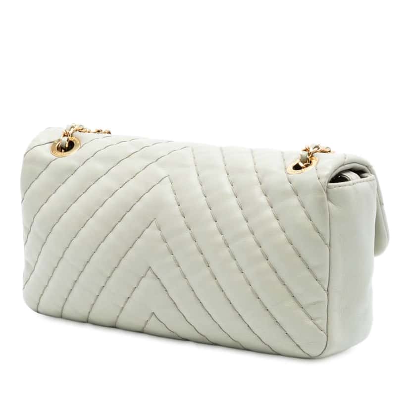 Chanel Medium Double Stitch Chevron Lambskin Single Flap Green Leather Good condition - Back View