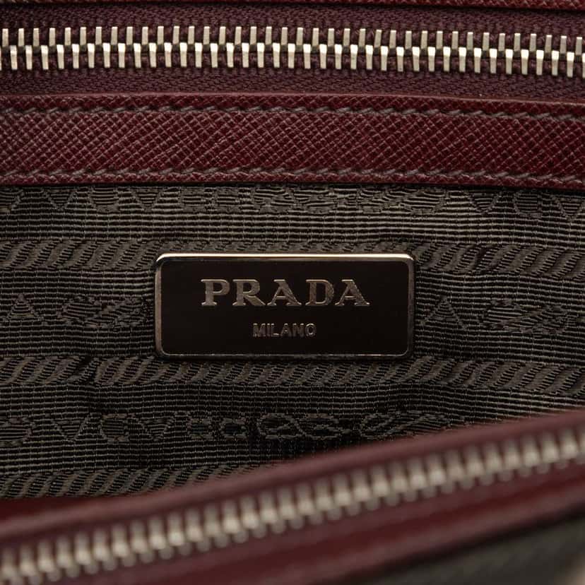 Prada Saffiano Business Bag Red Leather Good condition - Box View
