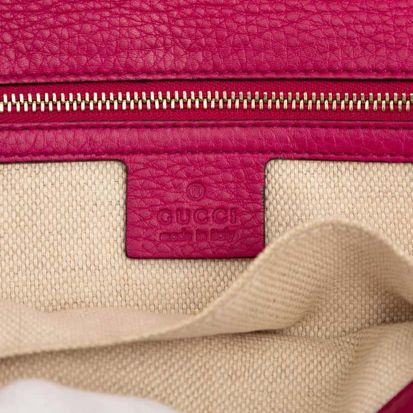 Gucci Leather Soho Disco Clutch Pink Leather Good condition - Box View